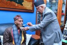 पूर्वप्रधानमन्त्रीकेपीशर्माओलीलाईपितृशोक, पितामोहनप्रसादओलीको९७वर्षकोउमेरमानिधन