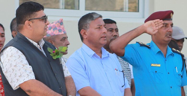 सार्वजनिक सुनुवाइ कार्यक्रम सञ्चालन गर्दैगोलन्जोर गाउँपालिका